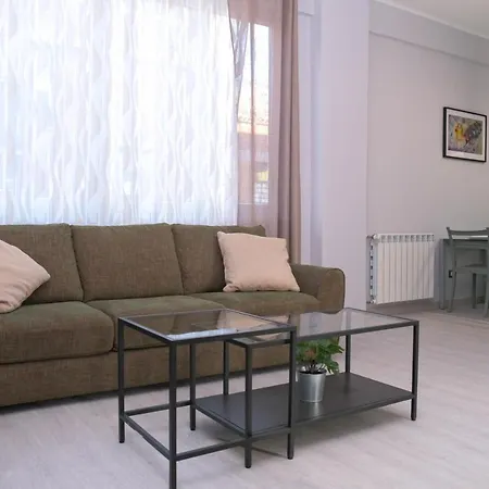 Easy 2 - Ricarica Auto Elettrica Apartamento