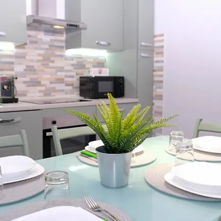 Easy 2 - Ricarica Auto Elettrica Apartamento Roma